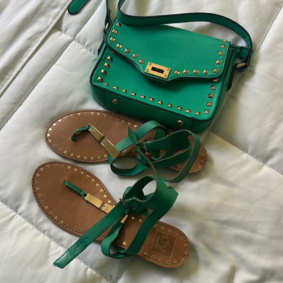 Crossbody bag with matching sandals - Picture 1 of 4